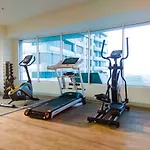 Comfy And Modern 2Br Grand Kamala Lagoon Apartment By Travelio